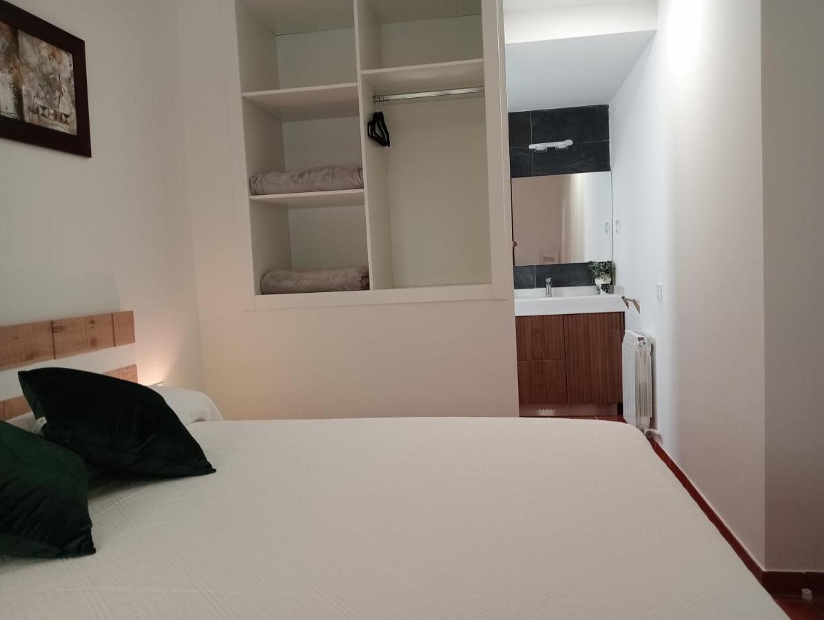 Apartamentos La Piedra En Pleno Centro Historico Con Dos Dormitorios Y Dos Banos Nájera Eksteriør bilde