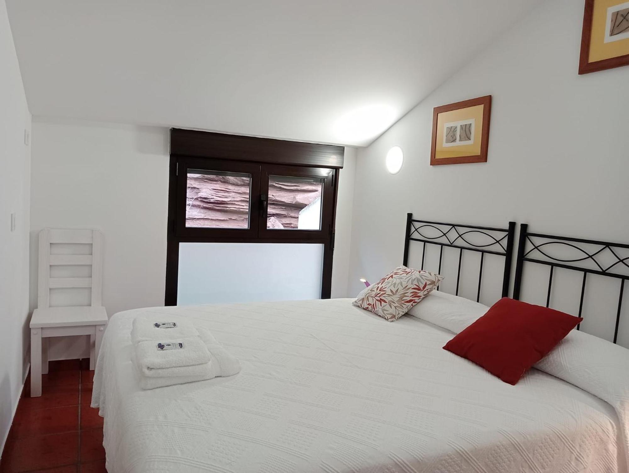 Apartamentos La Piedra En Pleno Centro Historico Con Dos Dormitorios Y Dos Banos Nájera Eksteriør bilde