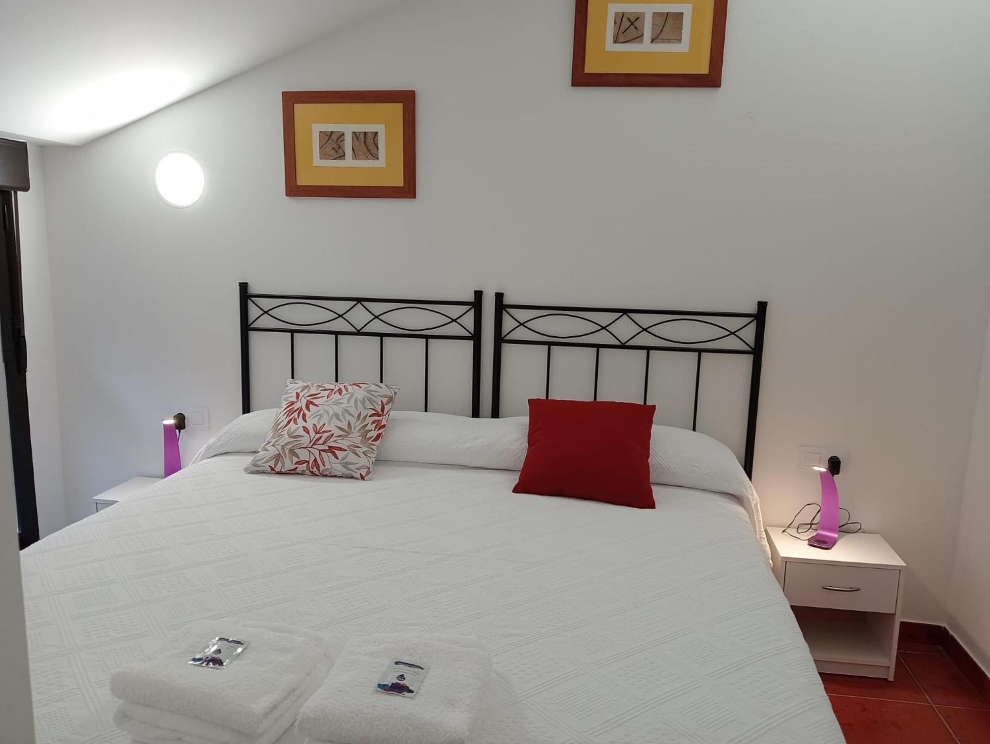 Apartamentos La Piedra En Pleno Centro Historico Con Dos Dormitorios Y Dos Banos Nájera Eksteriør bilde