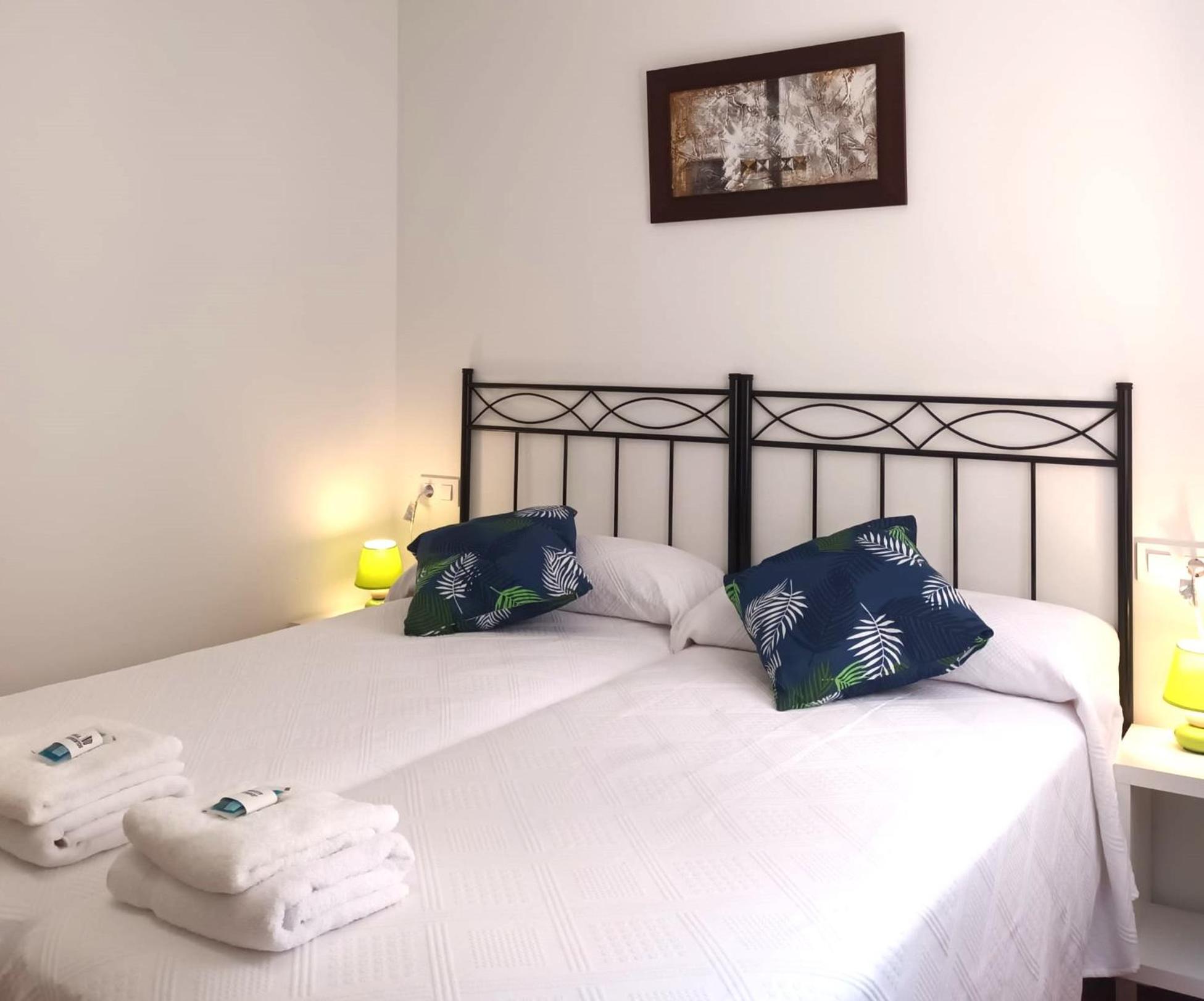 Apartamentos La Piedra En Pleno Centro Historico Con Dos Dormitorios Y Dos Banos Nájera Eksteriør bilde